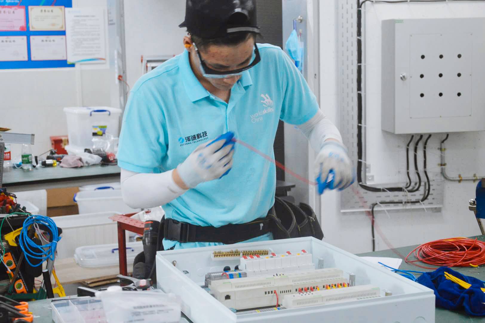 家用/商業(yè)電氣安裝、KNX編程、裝置測(cè)試