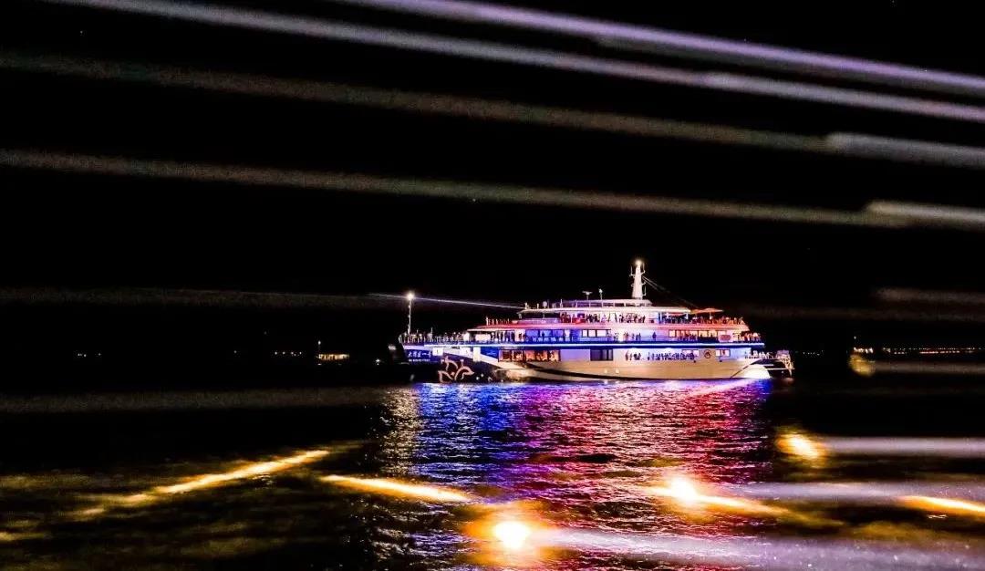 GVS用光打造“海上的移動豪華城堡”，